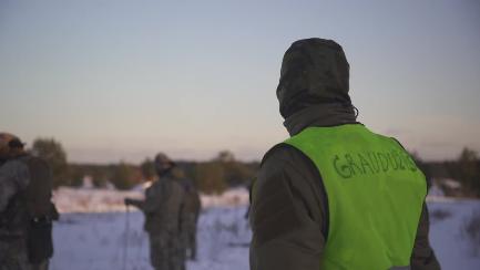 Latvian soldiers practise shooting while on skis